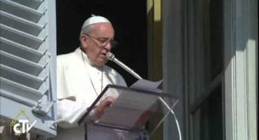 Popiežius Pranciškus: būti šventais yra visų pašaukimas