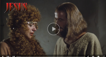 Read more about the article Jėzus #13: Atleidžia nuodėmingai moteriai