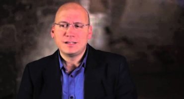 Read more about the article Koks yra šventas žmogus?