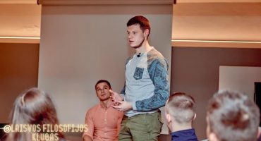 Read more about the article Diskusija apie krikščionybę Laisvos filosofijos klube (I d.)