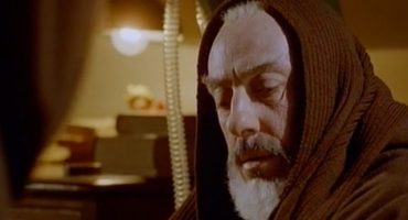 Read more about the article Tėvas Pijus: stebuklų žmogus (1). Meninis filmas