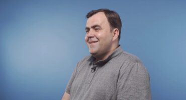 Read more about the article Priklausomybių ligos. Kun. Kęstučio Dvarecko liudijimas