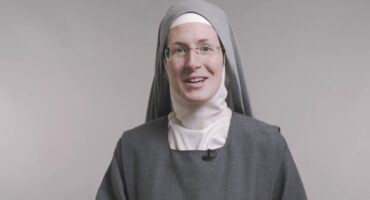 Read more about the article Sekmadienio meditacija. „Jūs žemės druska… jūs pasaulio šviesa“ (Mt 5,13.15)