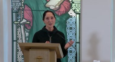 Read more about the article Žuvelė’20 #038 Žmogaus gyvenimas. 2 dalis. B. Gudaitytė.