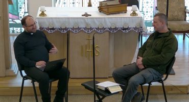 Read more about the article Žuvelė #063 Žodis “Pasitikiu”. L. Šipavičius ir A. Valkauskas.