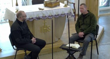 Read more about the article Žuvelė #065 Velykos. V. Poškus ir A. Valkauskas.