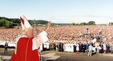Read more about the article Palaimintasis Jonas Paulius II kalba Lietuvai