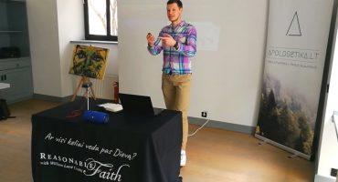 Read more about the article Ar visi keliai veda pas Dievą?