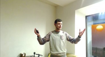 Read more about the article Ar Dievo (ne)buvimas turi reikšmės?