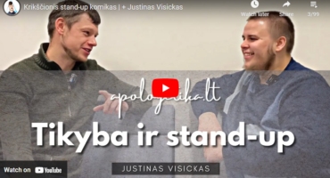 Read more about the article Krikščionis stand-up komikas | + Justinas Visickas