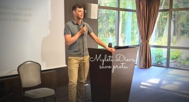 Read more about the article Mylėti Dievą savo protu (L. Jacevičius @Tėvo namuose)