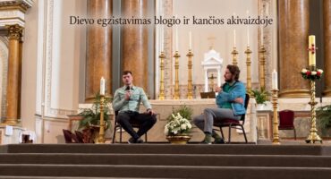 Read more about the article Dievo egzistavimas blogio ir kančios akivaizdoje