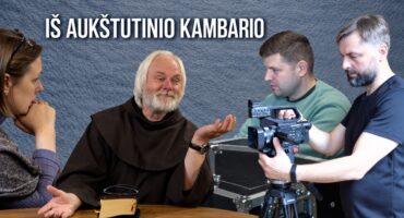 Read more about the article Iš Aukštutinio kambario